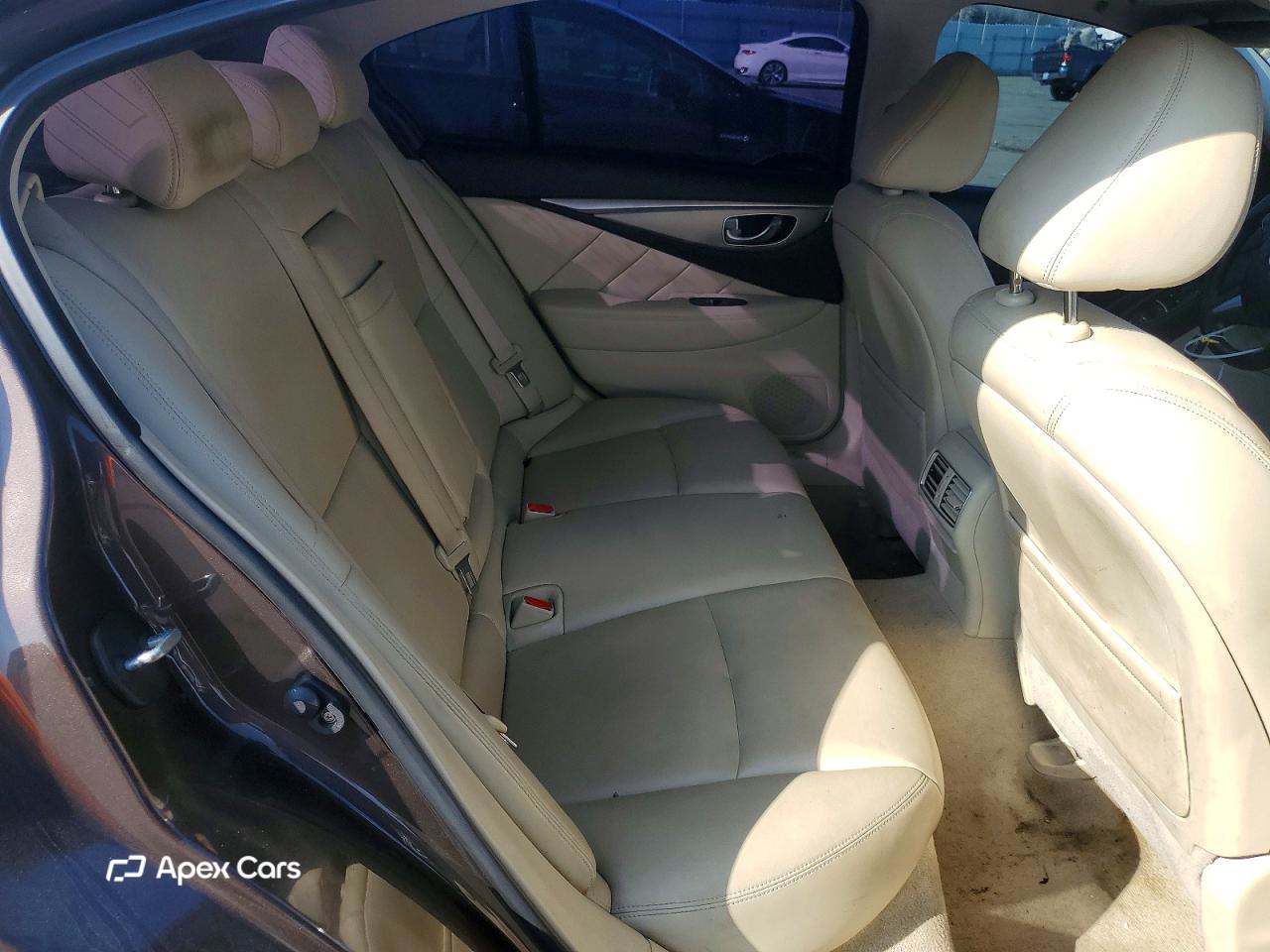 Infiniti Q50 2014