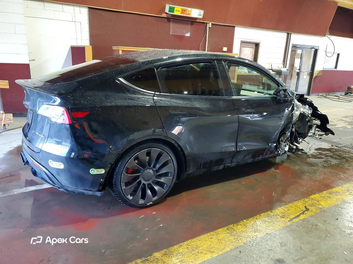 Tesla Model Y 2023