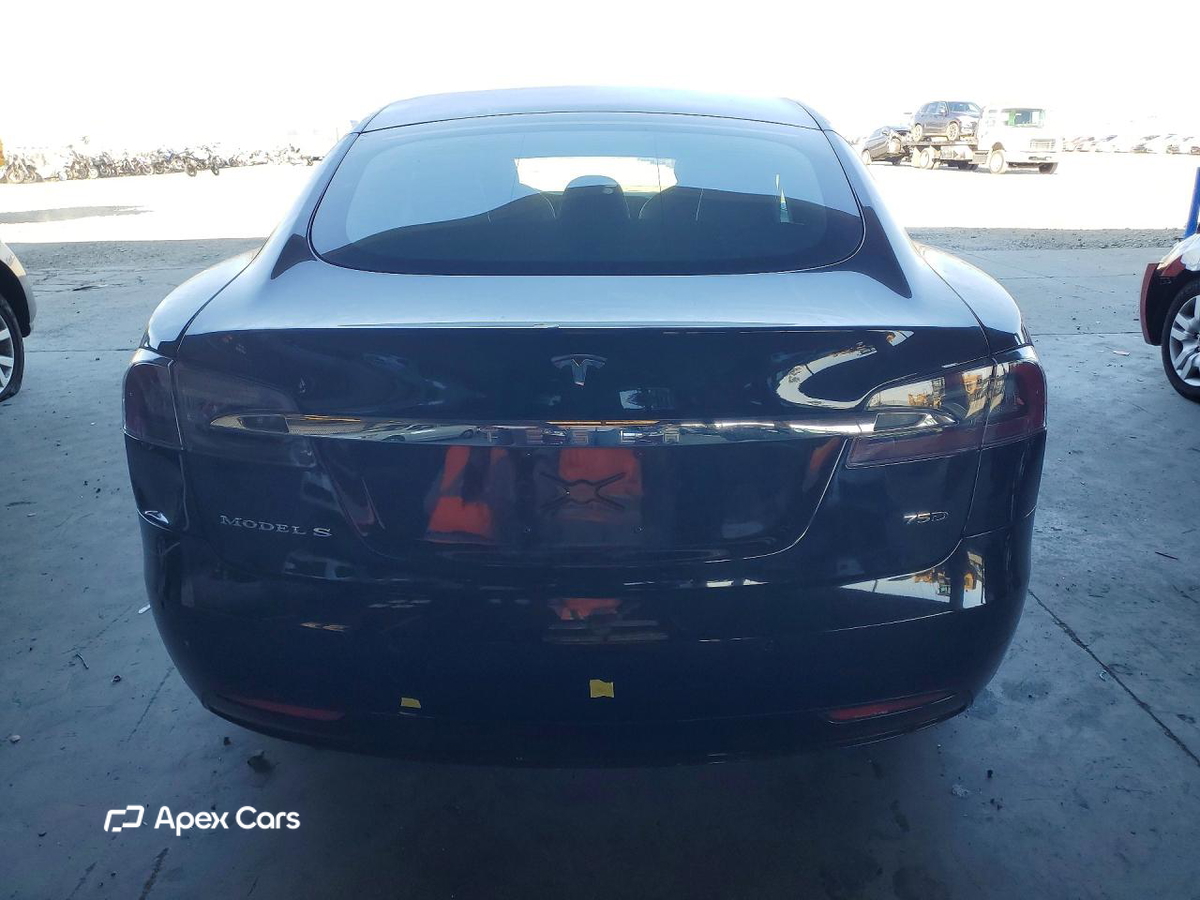 Tesla Model S 2018