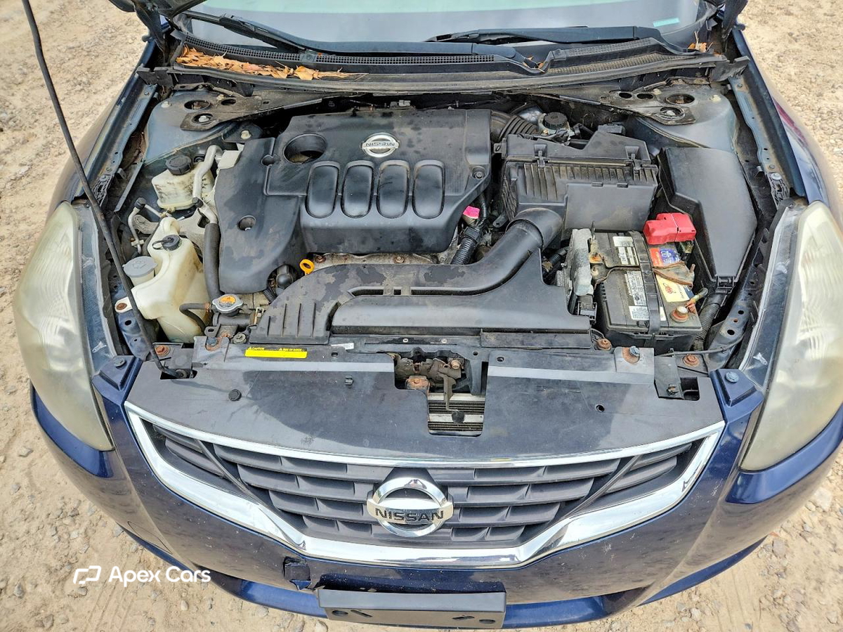 Nissan Altima 2011