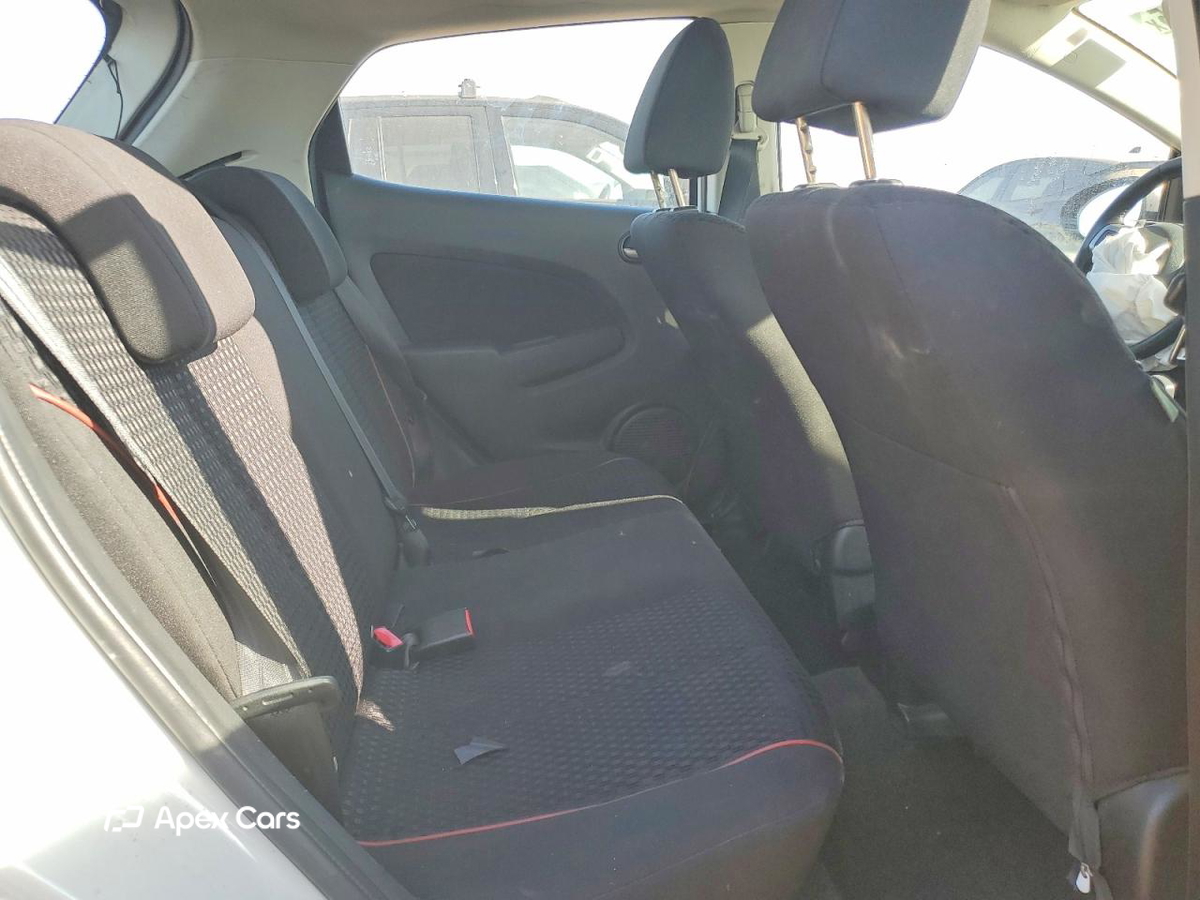 Mazda 2 2012