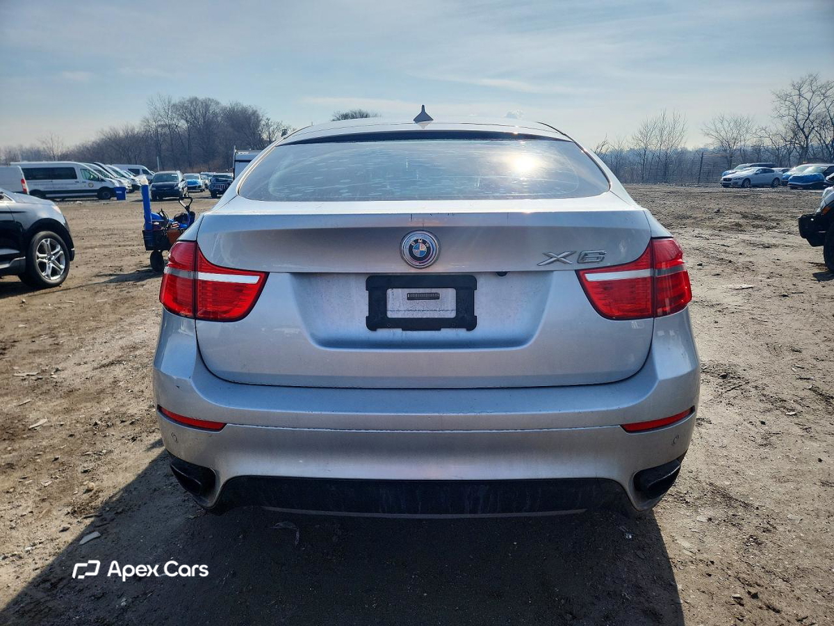 BMW X6 2011