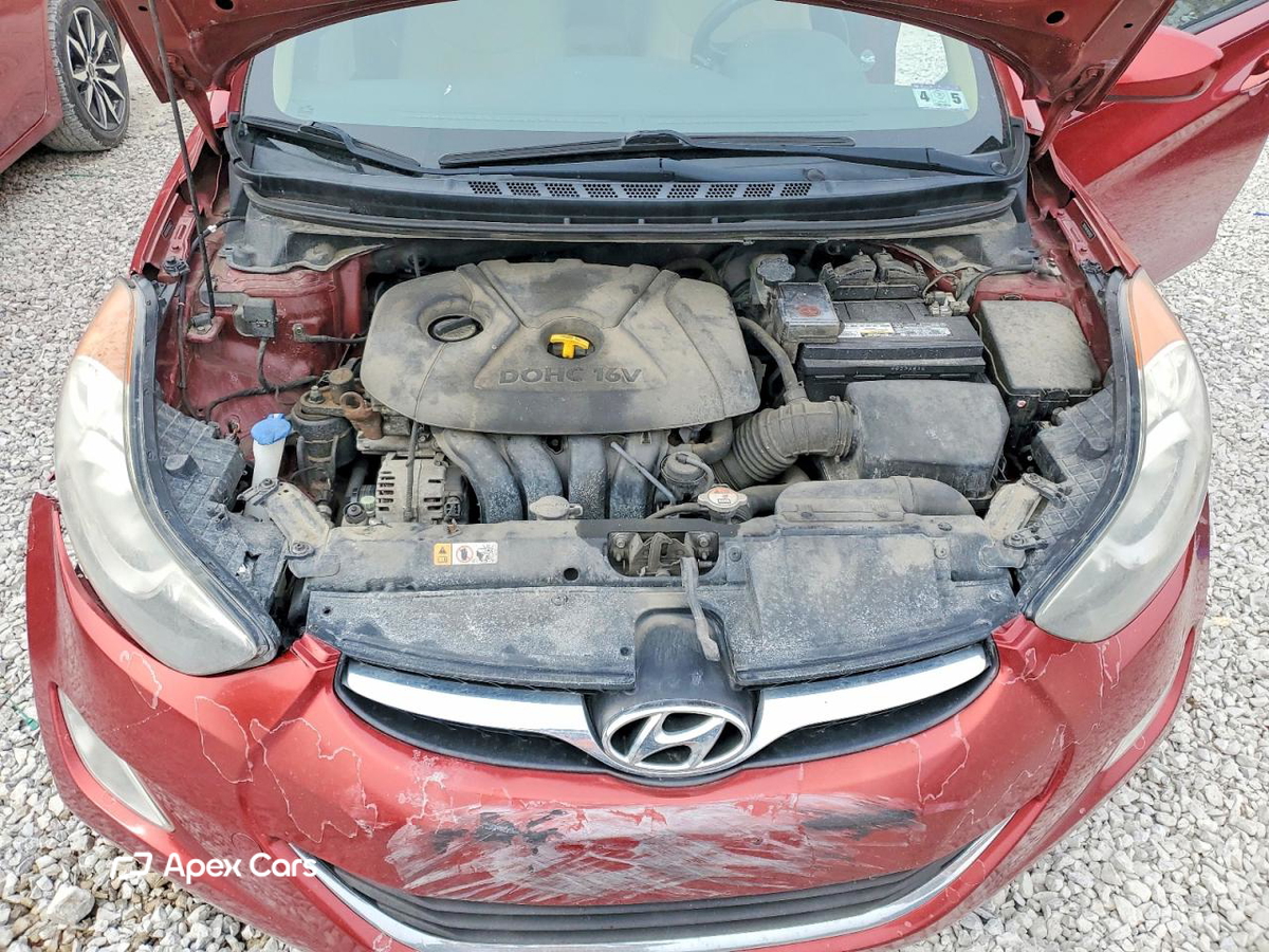 Hyundai Elantra 2013