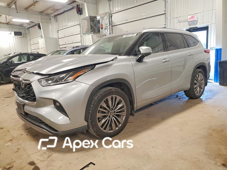 Toyota Highlander 2021 - Image 1 of 13