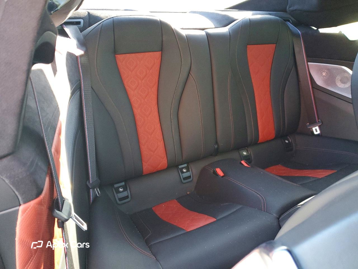 BMW M8 2023