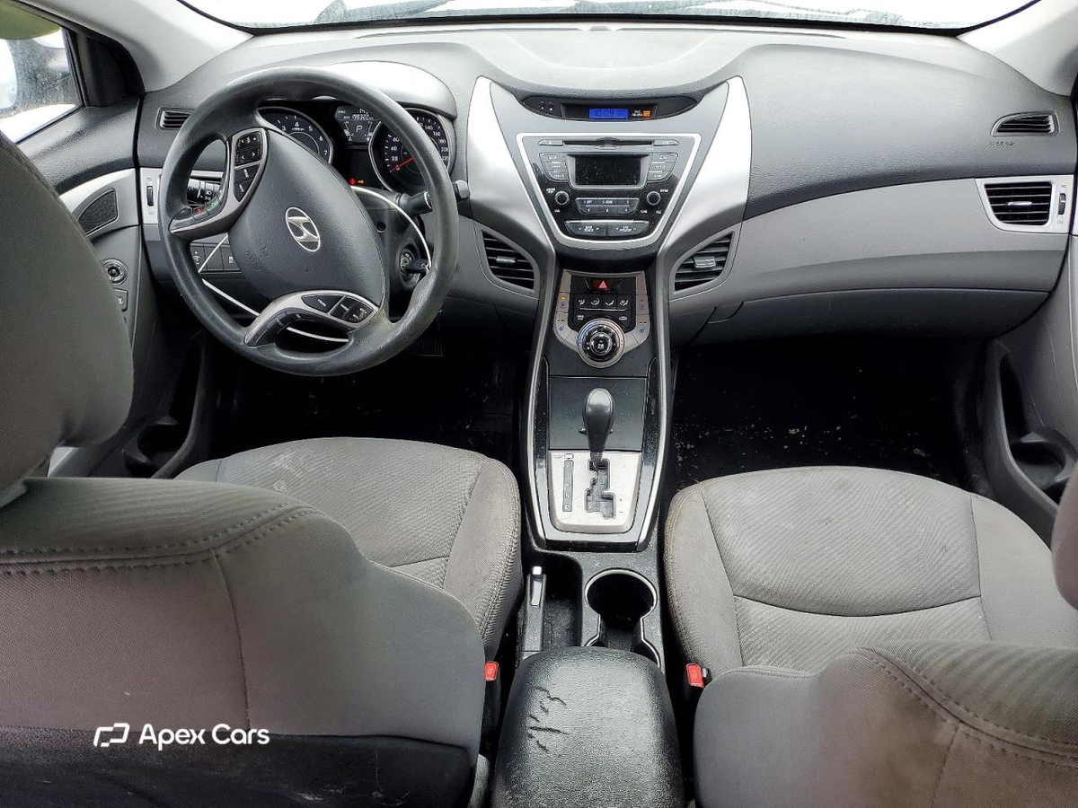 Hyundai Elantra 2013