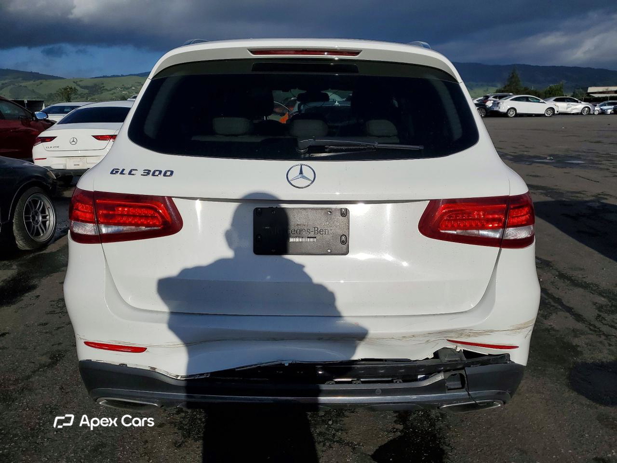 Mercedes-Benz GLC 2016