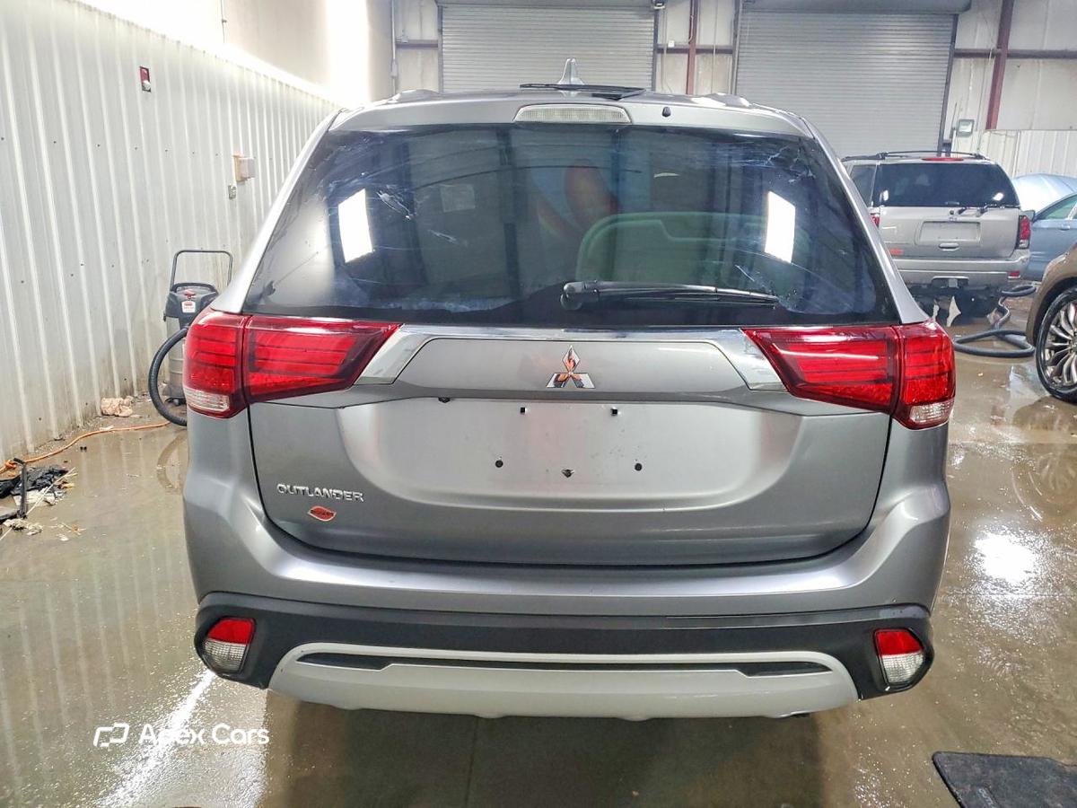 Mitsubishi Outlander 2020
