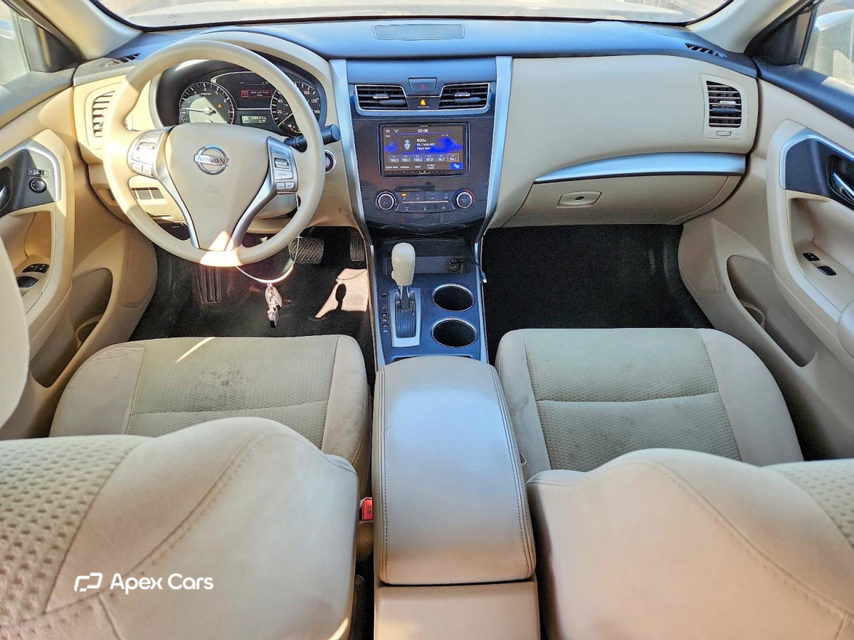 Nissan Altima 2015