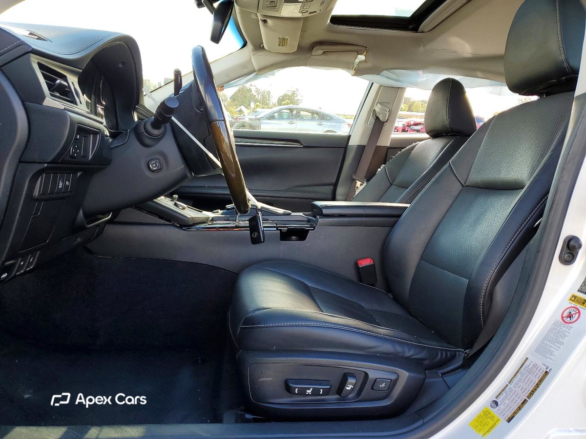 Lexus ES 2015