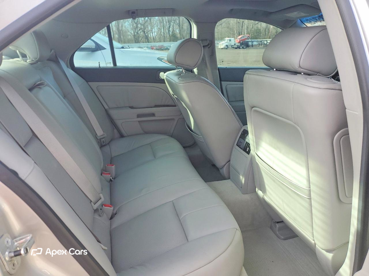Cadillac STS 2006