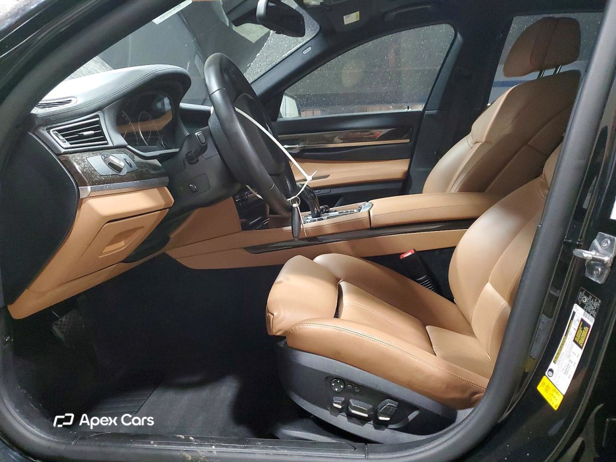 BMW Series 7 2011