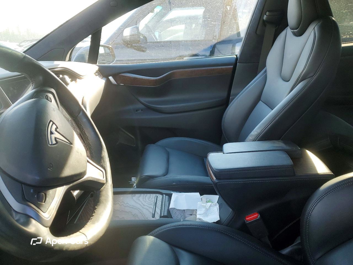 Tesla Model X 2020