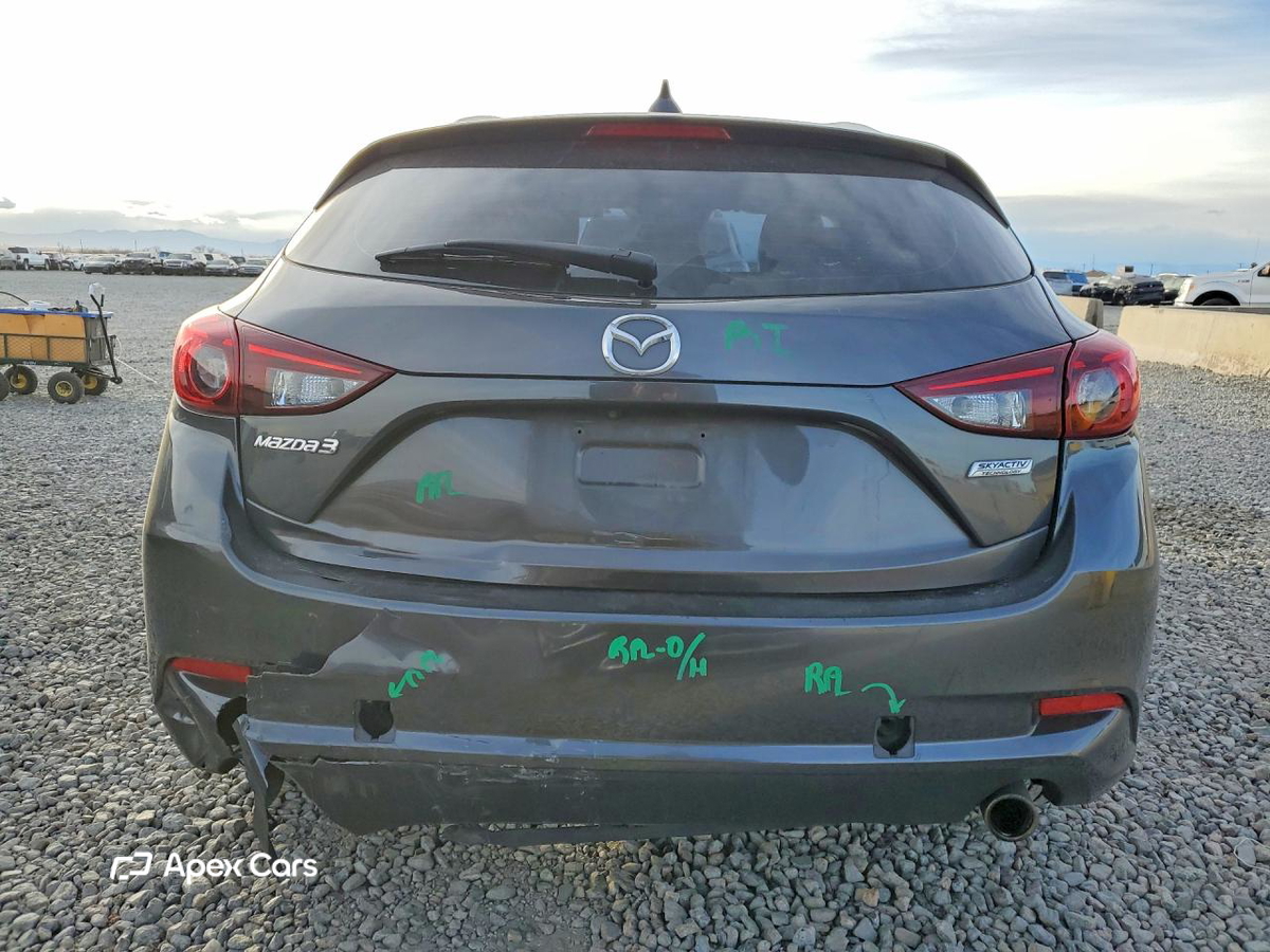 Mazda 3 2018