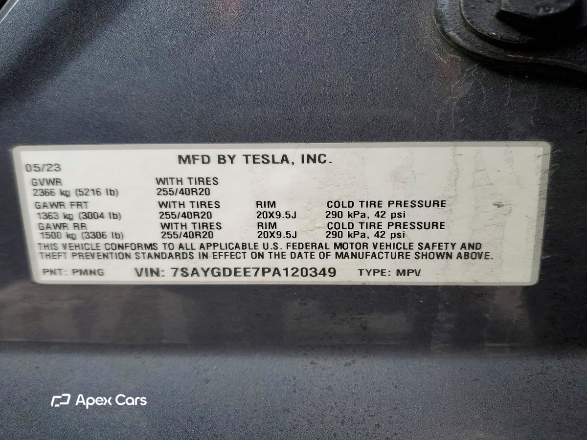 Tesla Model Y 2023