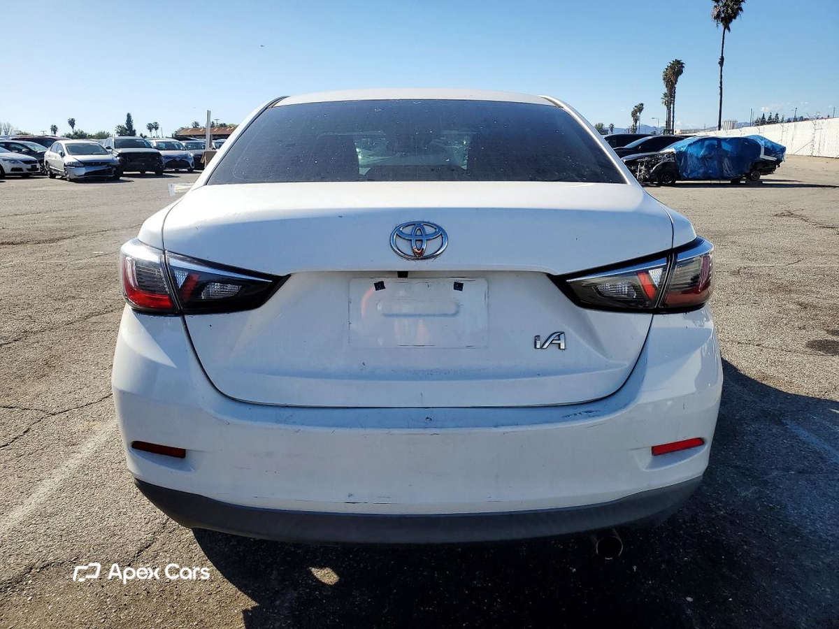 Toyota Yaris 2017