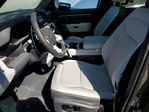 Land Rover Defender 2025