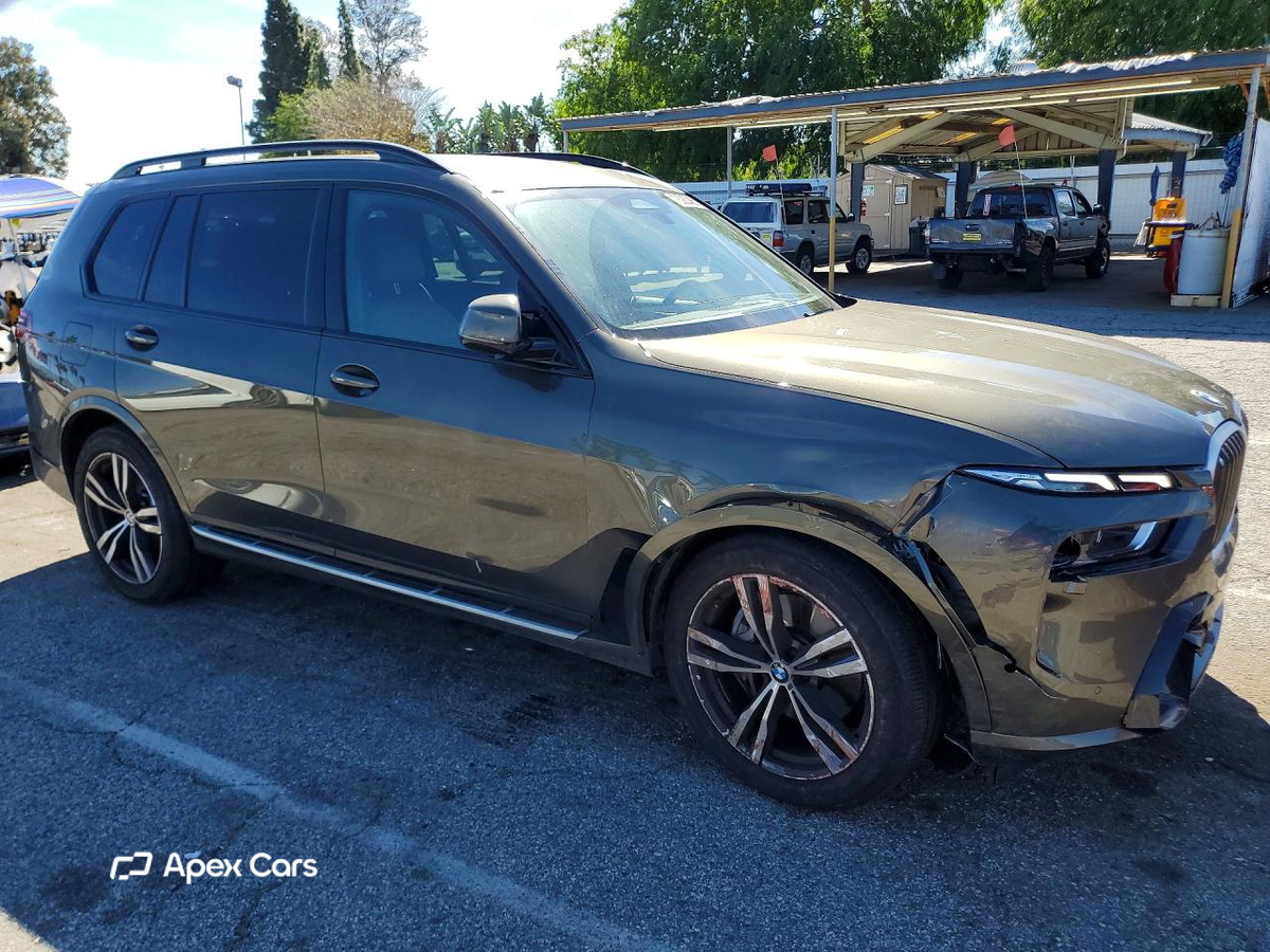 BMW X7 2025