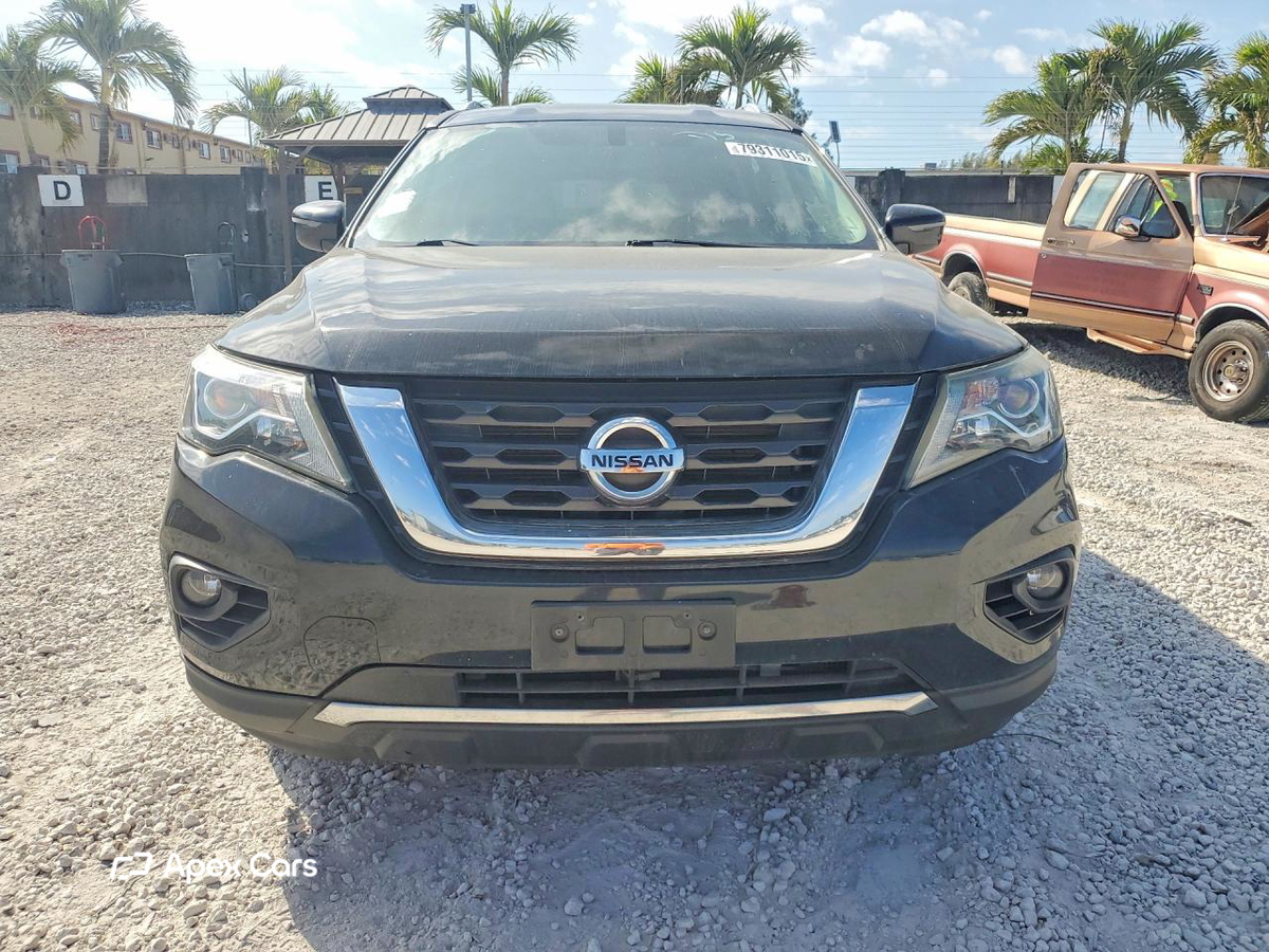 Nissan Pathfinder 2018