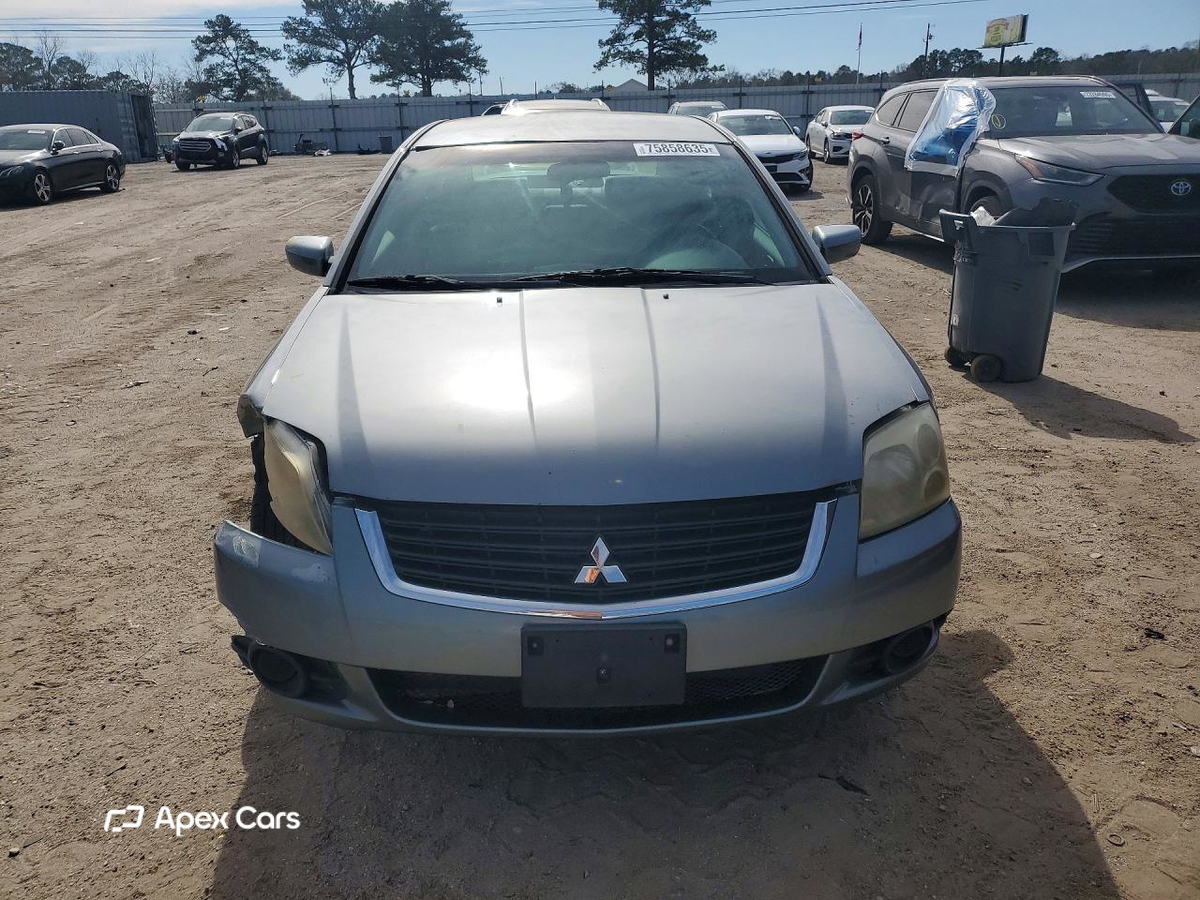 Mitsubishi Galant 2009