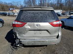 Toyota Sienna 2016