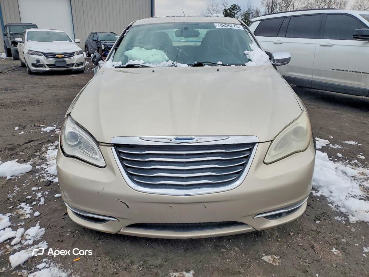 Chrysler 200 2013