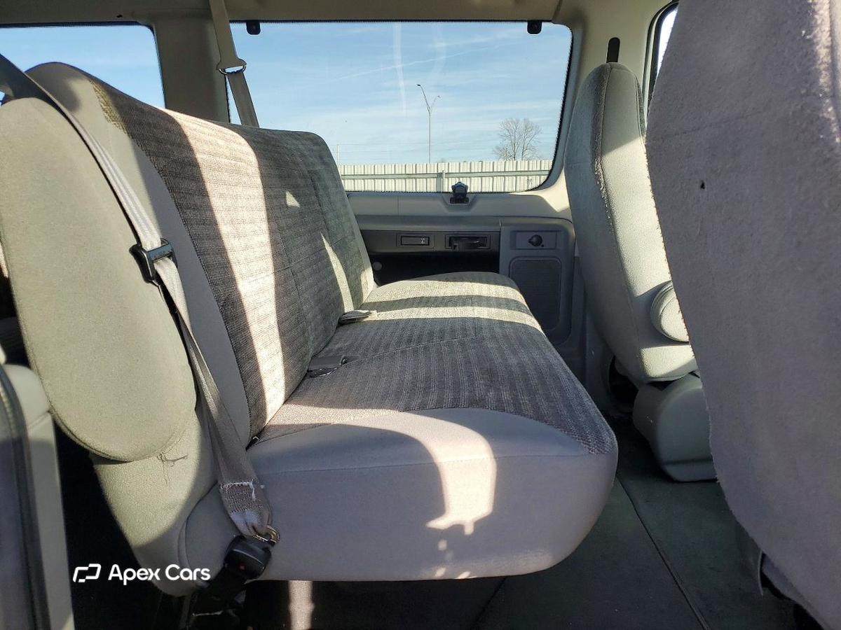 Ford Econoline 2004