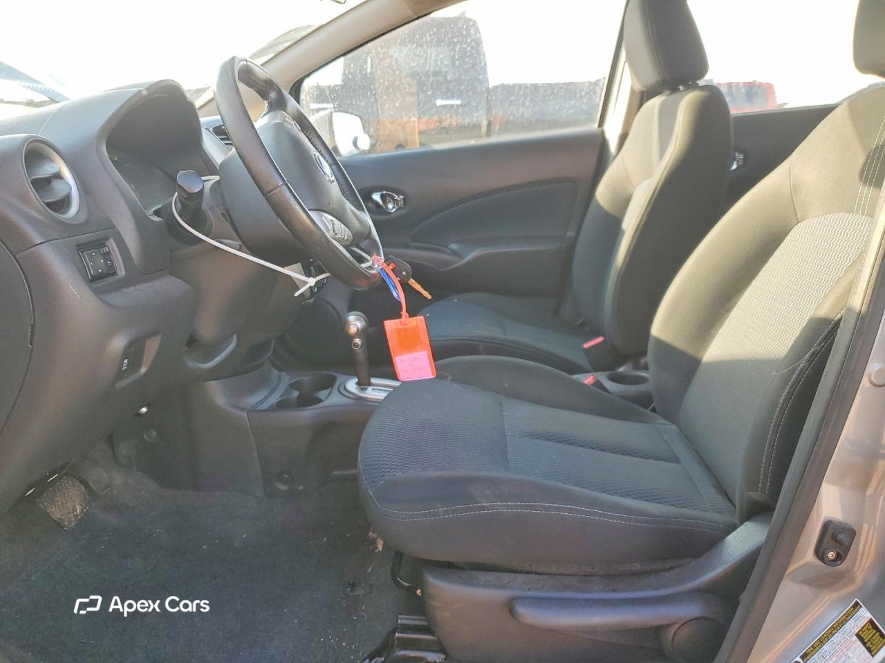 Nissan Versa 2015