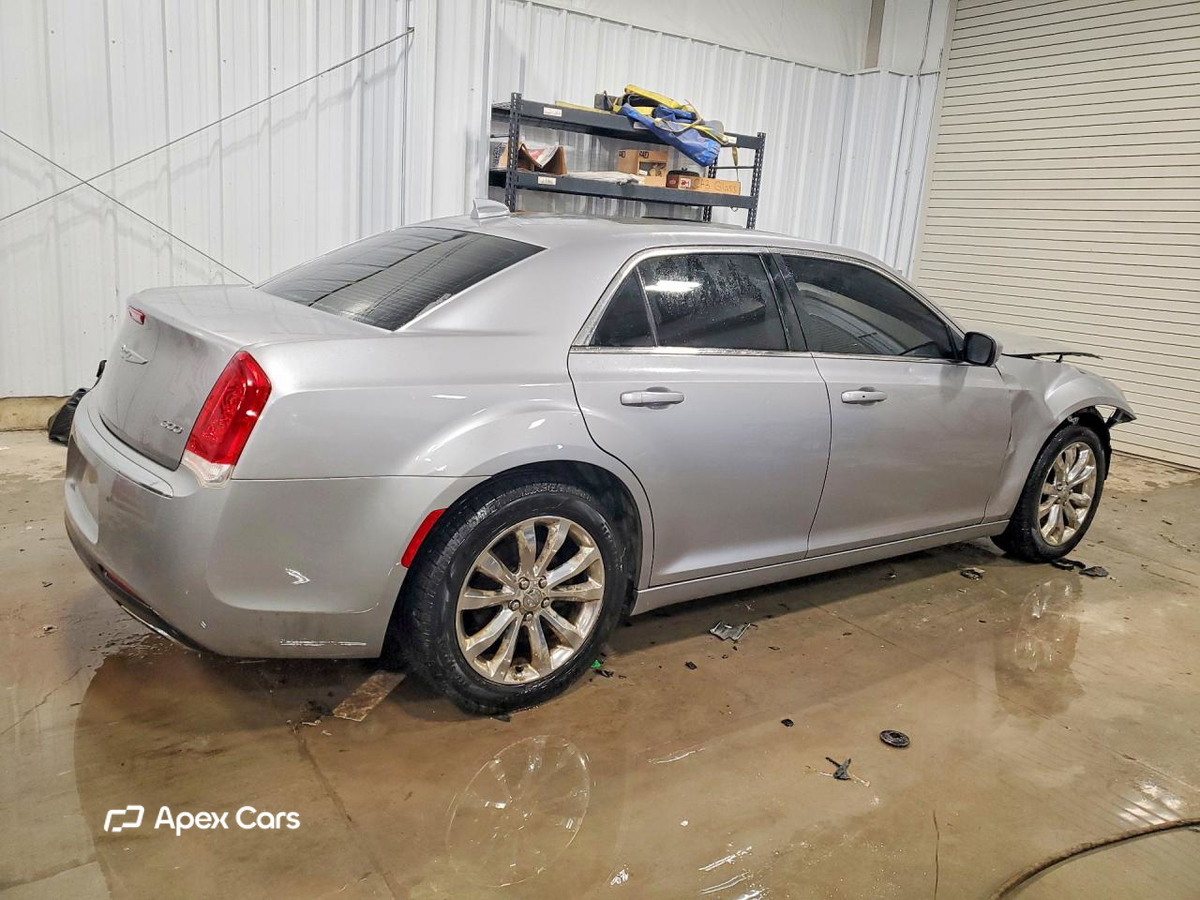 Chrysler 300 2016