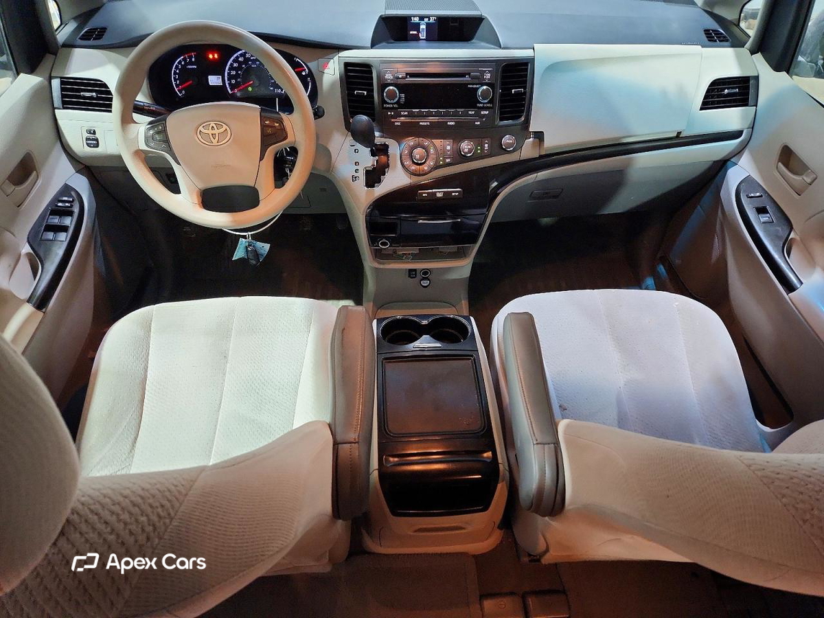 Toyota Sienna 2012