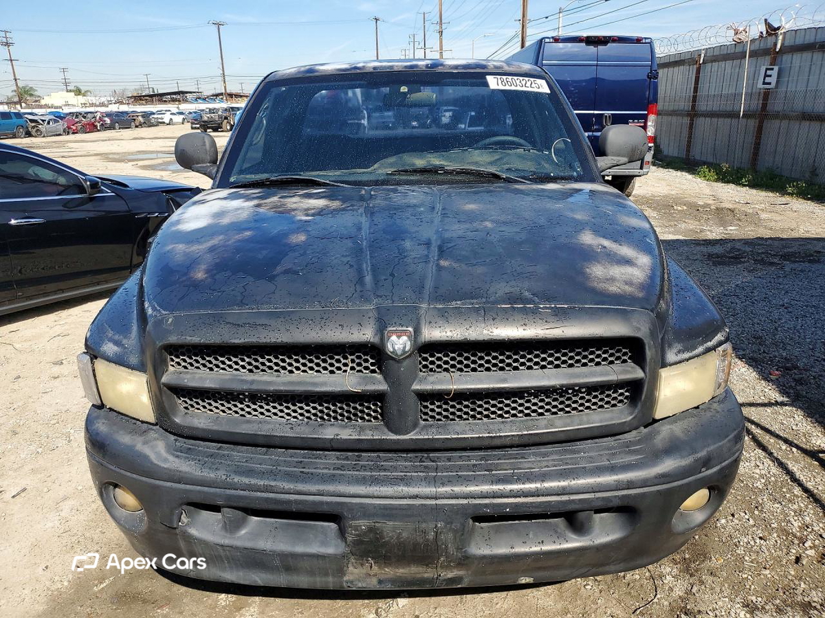 Dodge RAM 2000