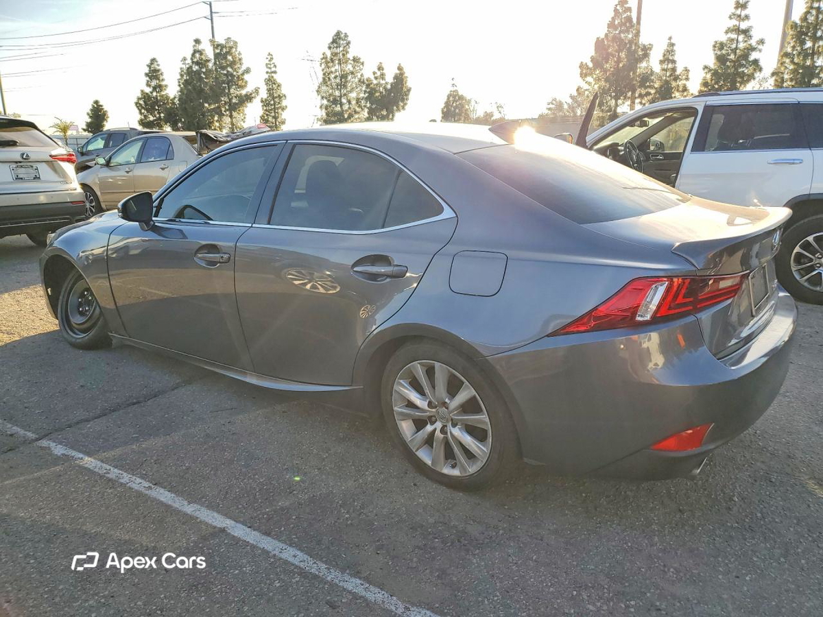Lexus IS 2016