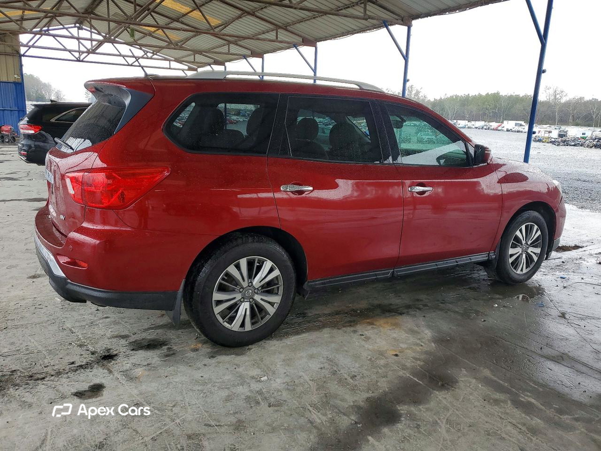 Nissan Pathfinder 2018