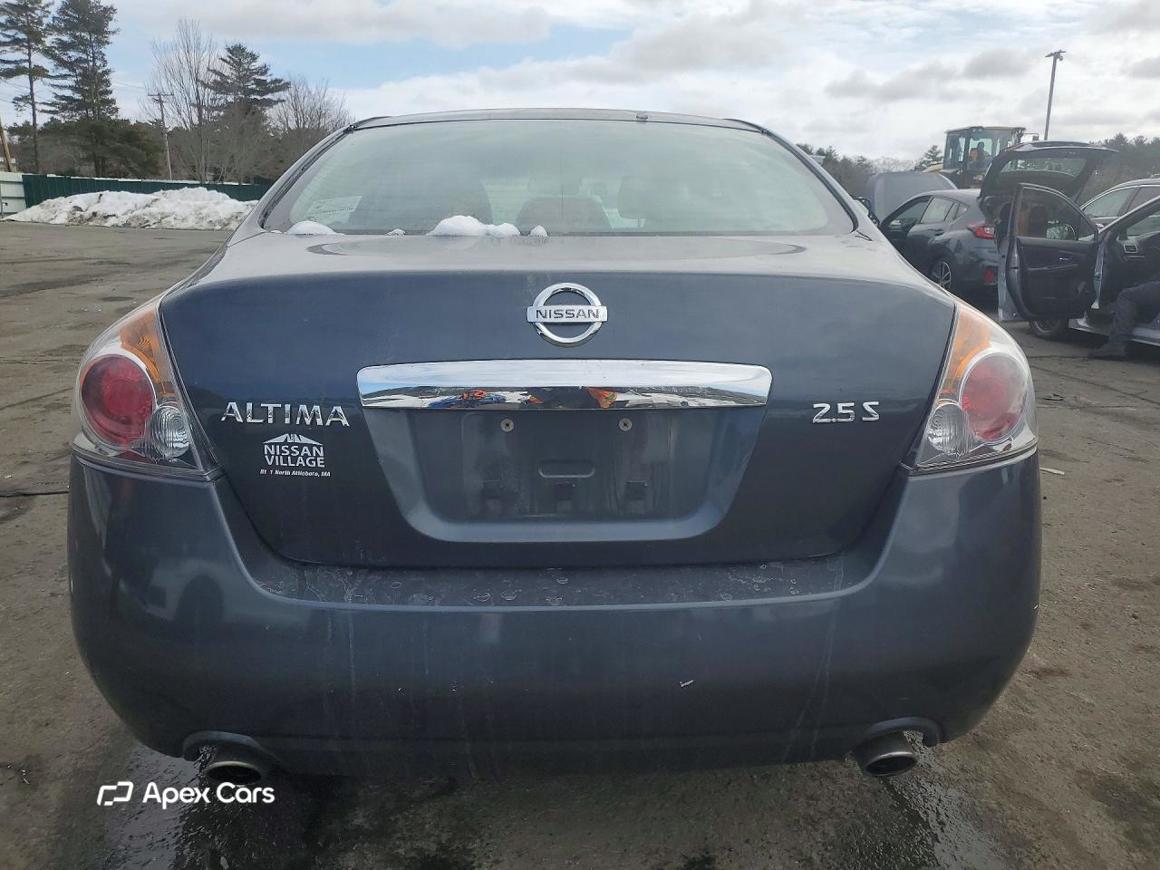 Nissan Altima 2010
