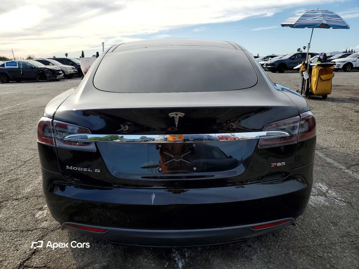 Tesla Model S 2013