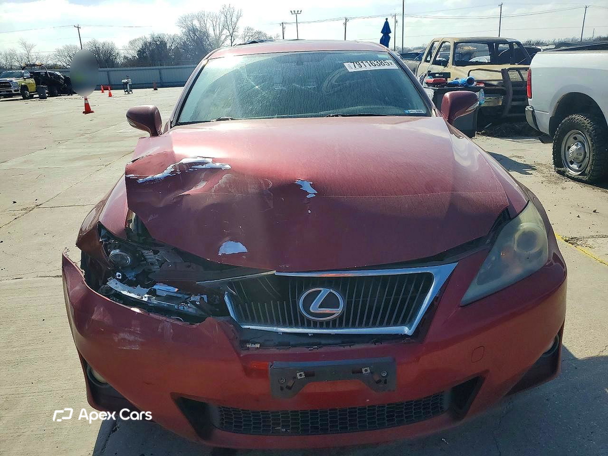 Lexus IS 2011