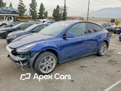 Tesla Model Y 2023 - Image 1 of 13