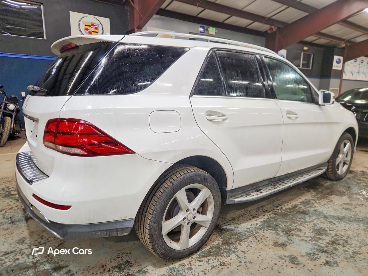 Mercedes-Benz GLE 2016