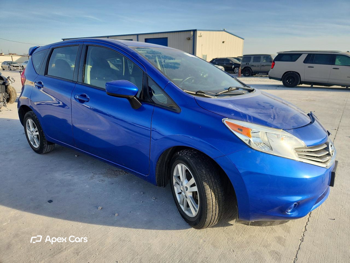 Versa 2016