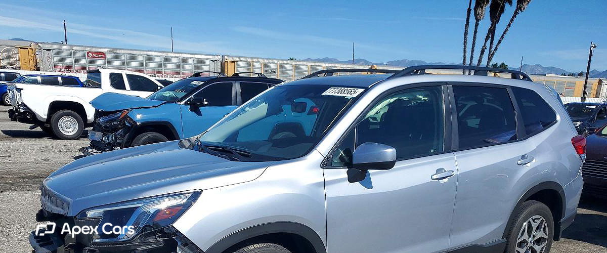 Subaru Forester 2023 - Image 1 of 13