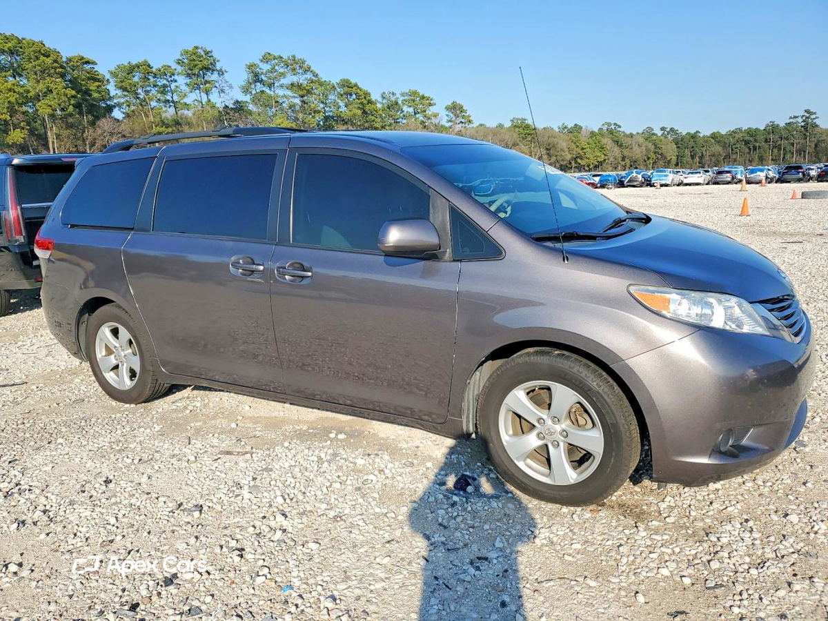 Toyota Sienna 2012