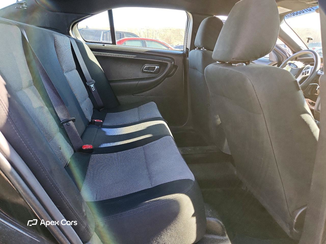 Ford Taurus 2015