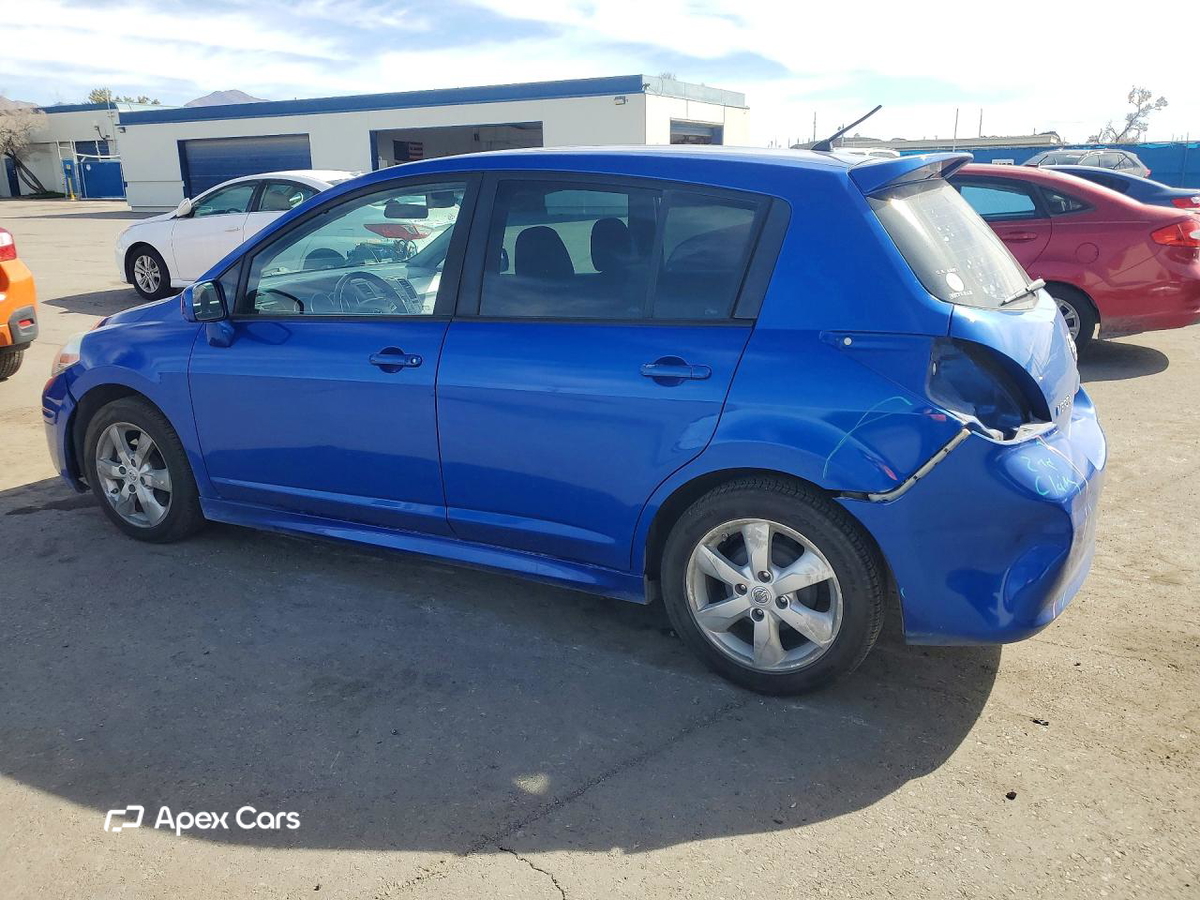 Versa 2010