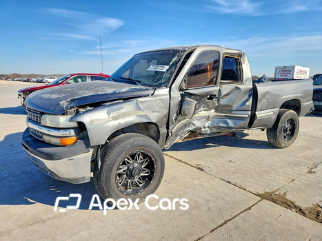 Chevrolet Silverado 2000 - Image 1 of 12