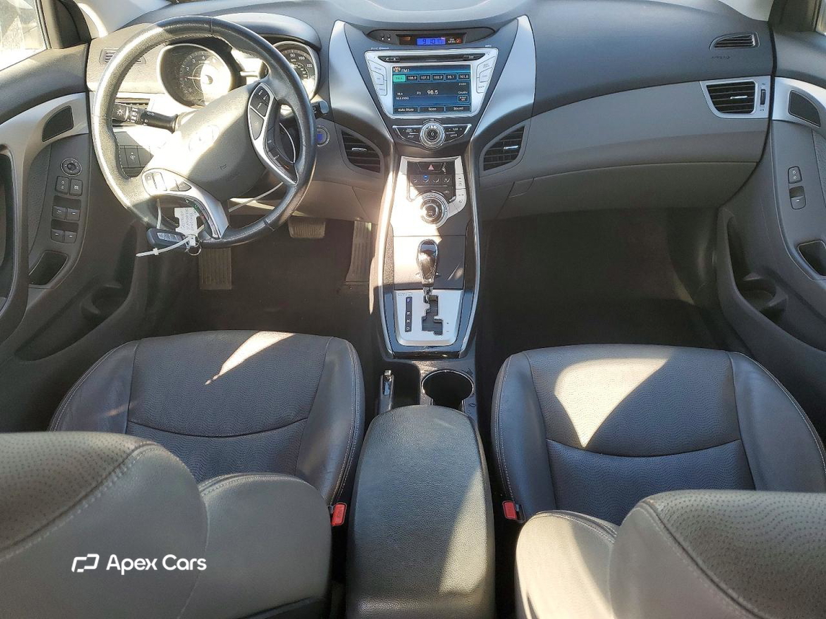 Elantra 2011