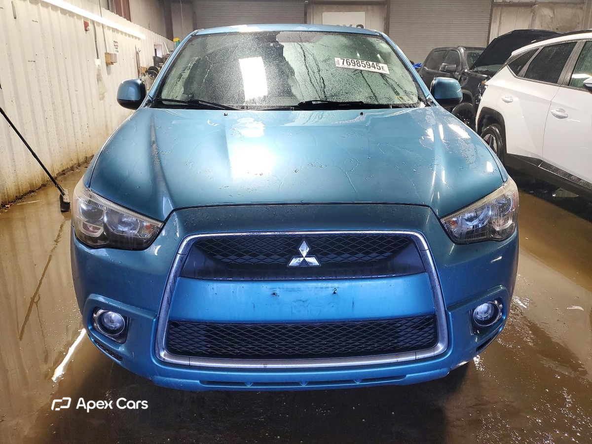 Mitsubishi Outlander 2012