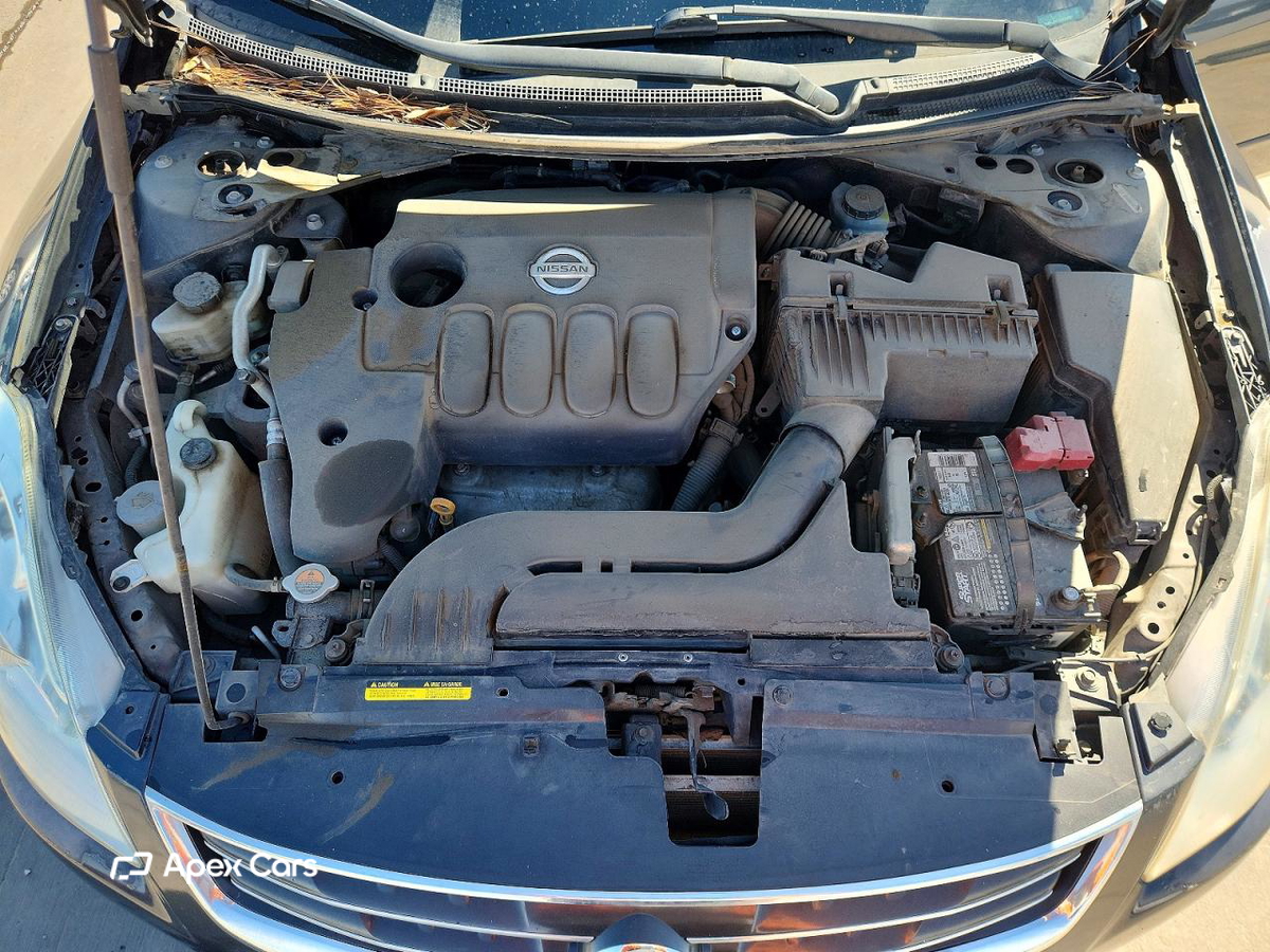 Nissan Altima 2011