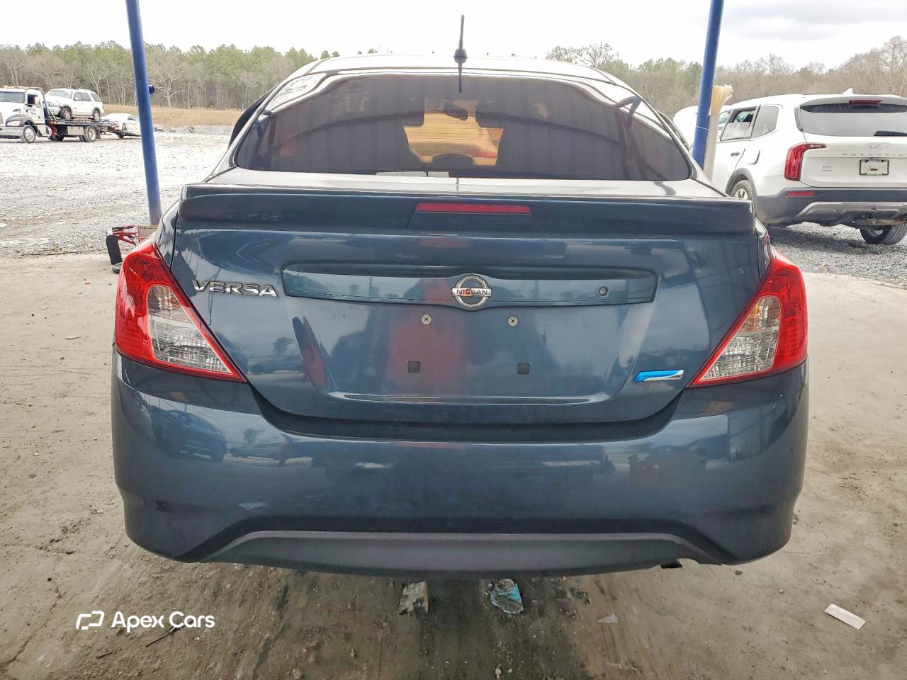 Versa 2015