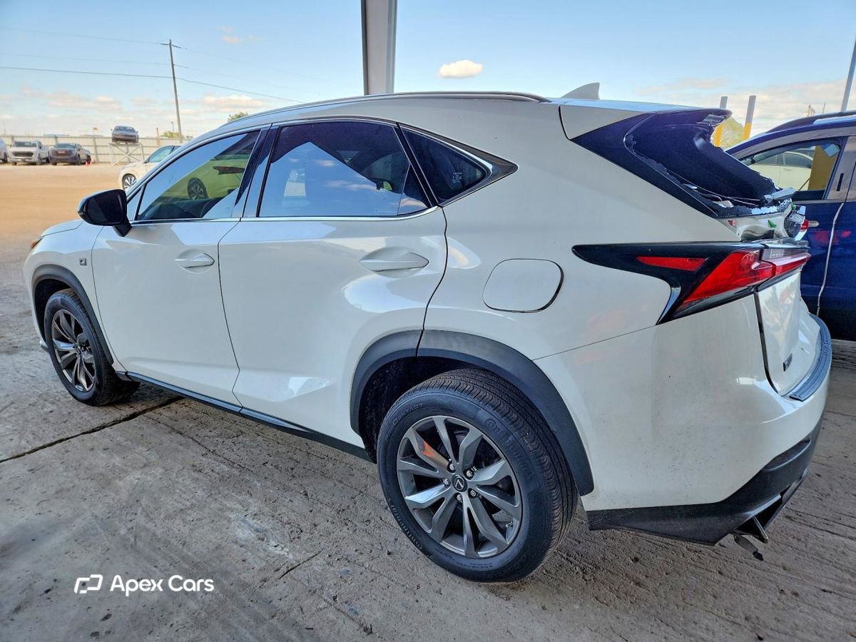 Lexus NX 2021