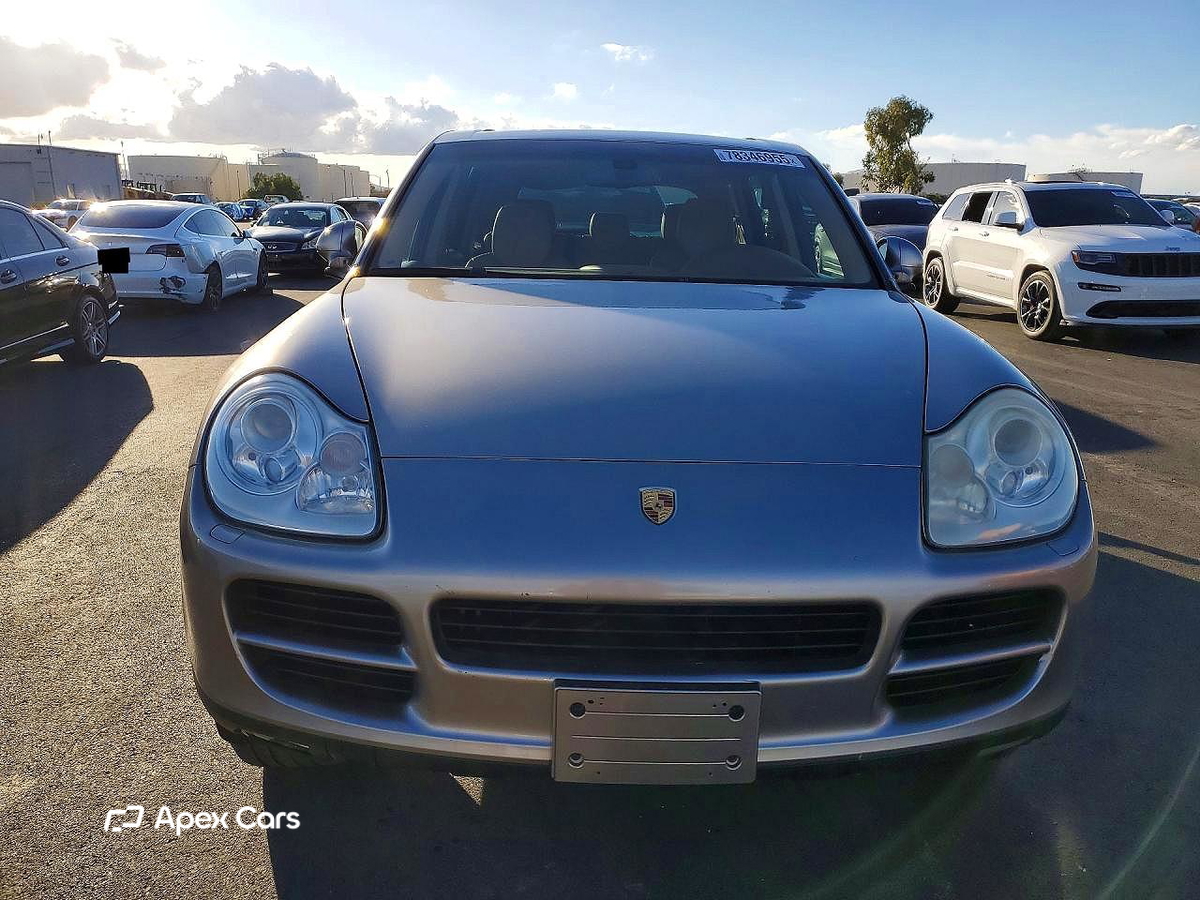 Porsche Cayenne 2004